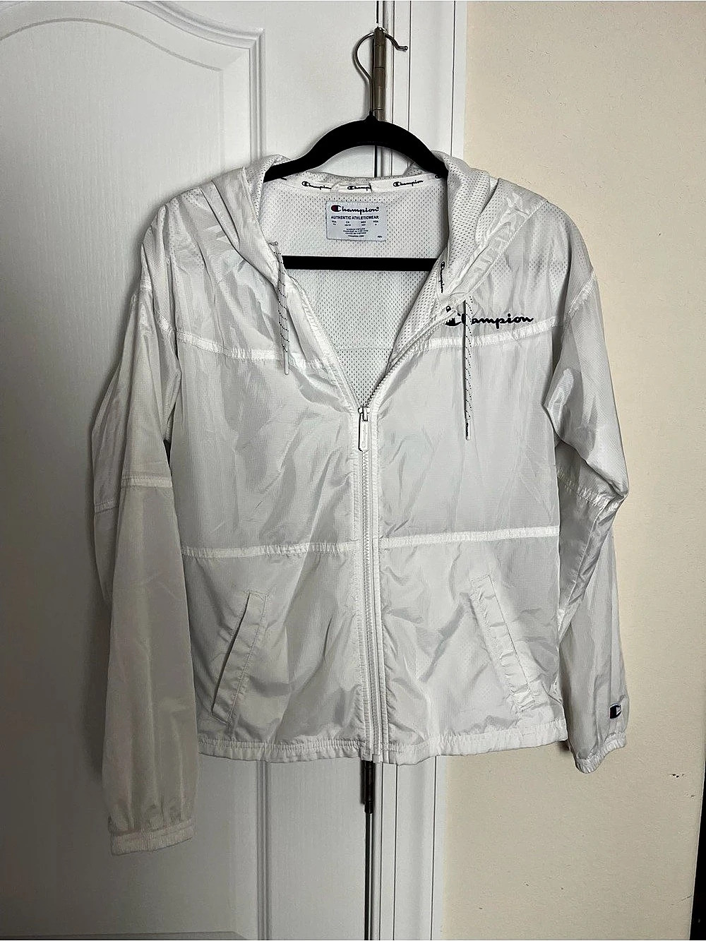 Champion White Hooded Windbreaker Size Medium